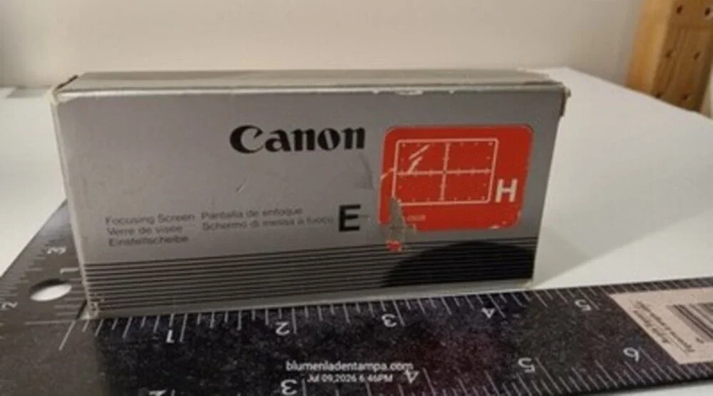 Genuine Canon Focusing Screen E-H for EOS cameras.
